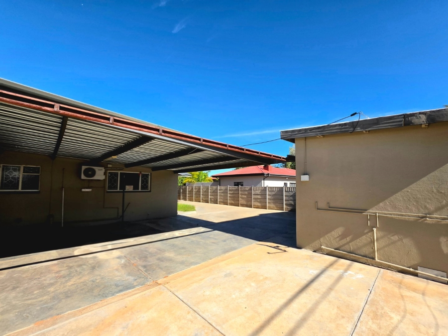 4 Bedroom Property for Sale in Oosterville Northern Cape